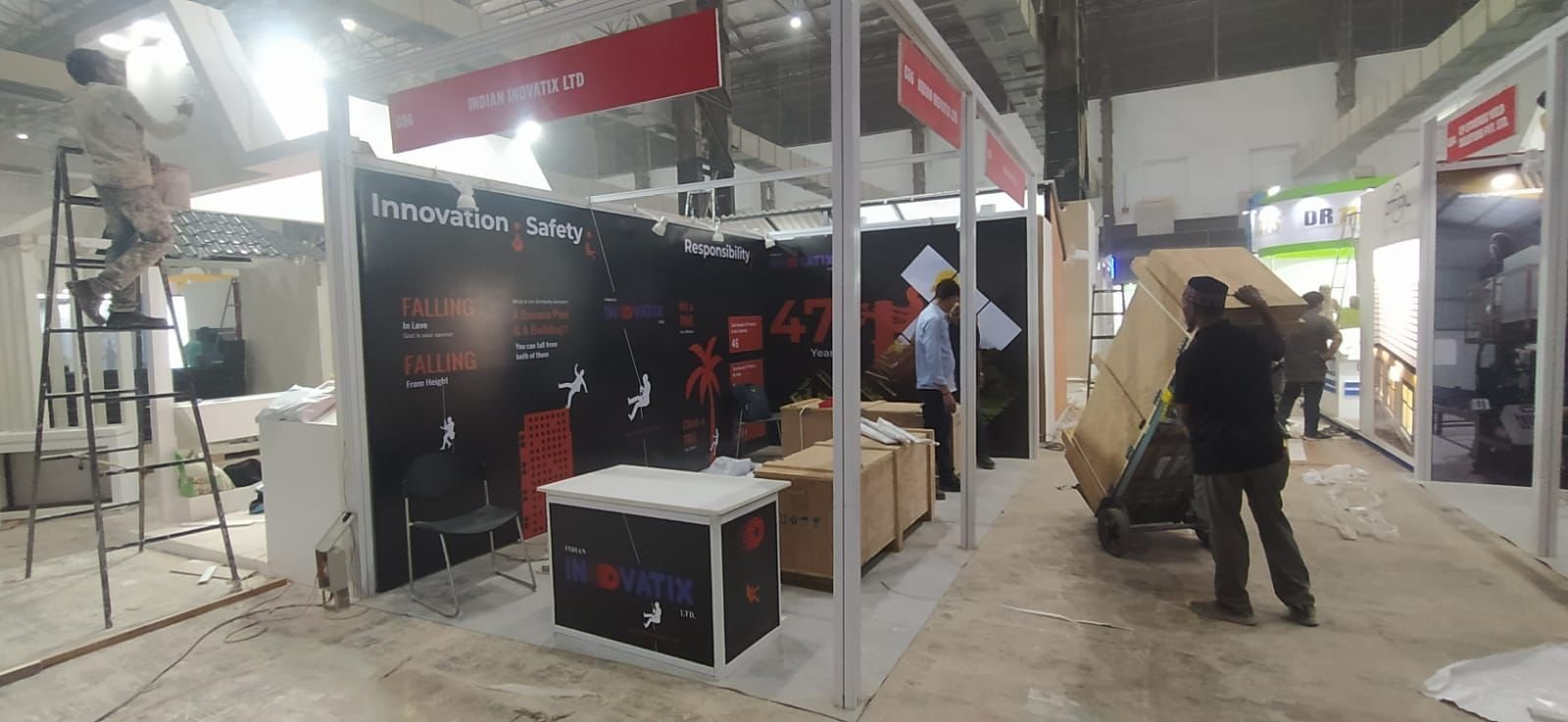 Shell Scheme Stall Design & Fabrication Services for Exhibitions