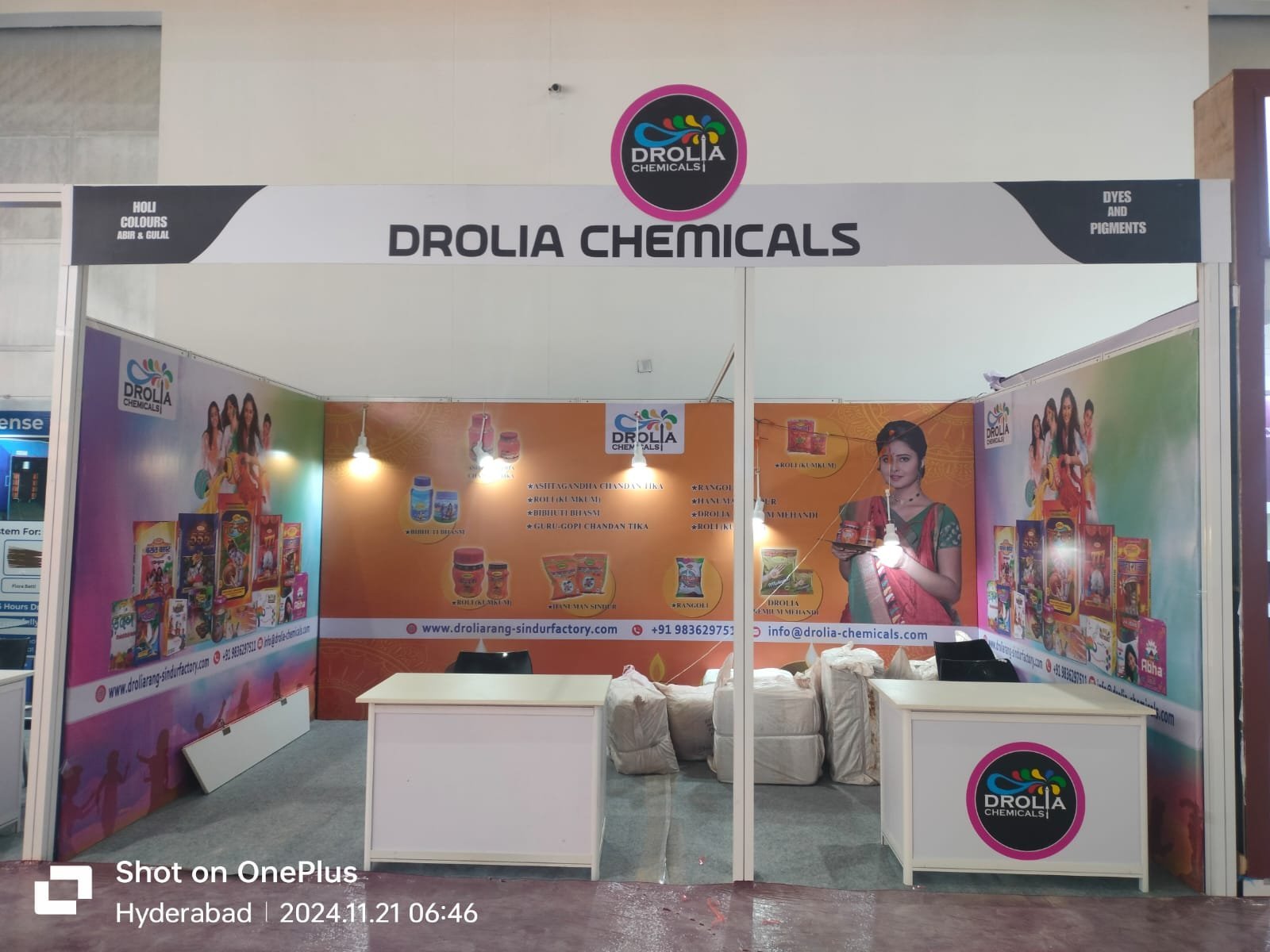 Shell Scheme Stall Design & Fabrication Services for Exhibitions