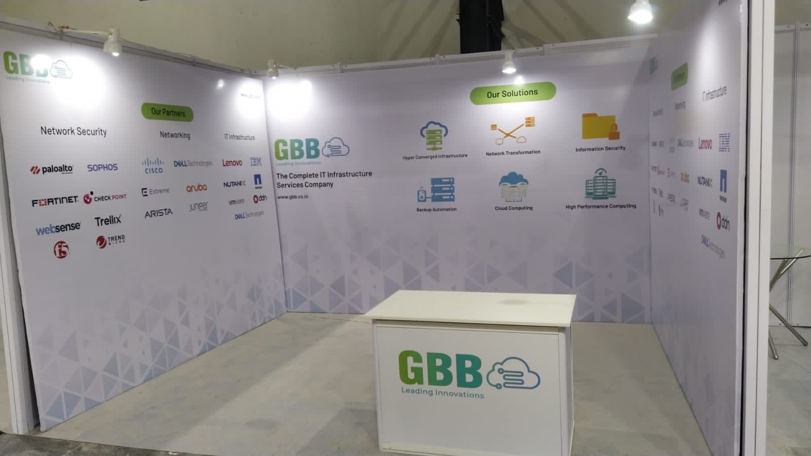 Shell Scheme Stall Design & Fabrication Services for Exhibitions