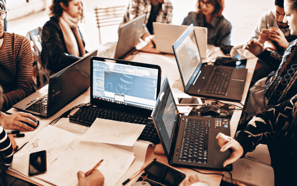 Behind the Scenes of an Expo: How Stall Fabrication Really Works